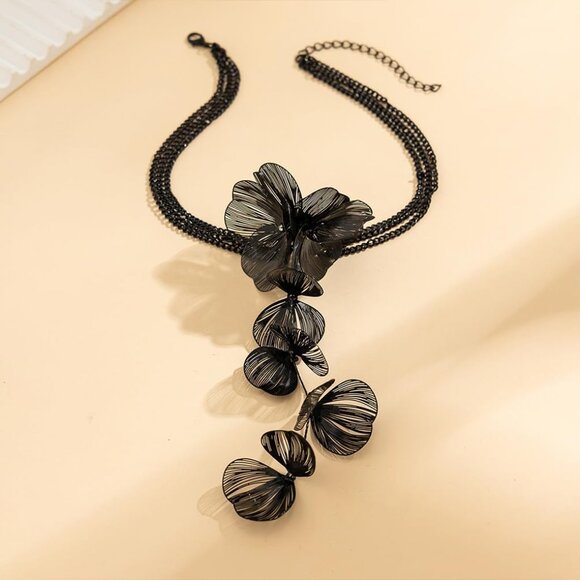 Women's Ginkgo Long Tassel Leaves Choker Statement Beachy Party Black Necklace - Picture 5 of 9